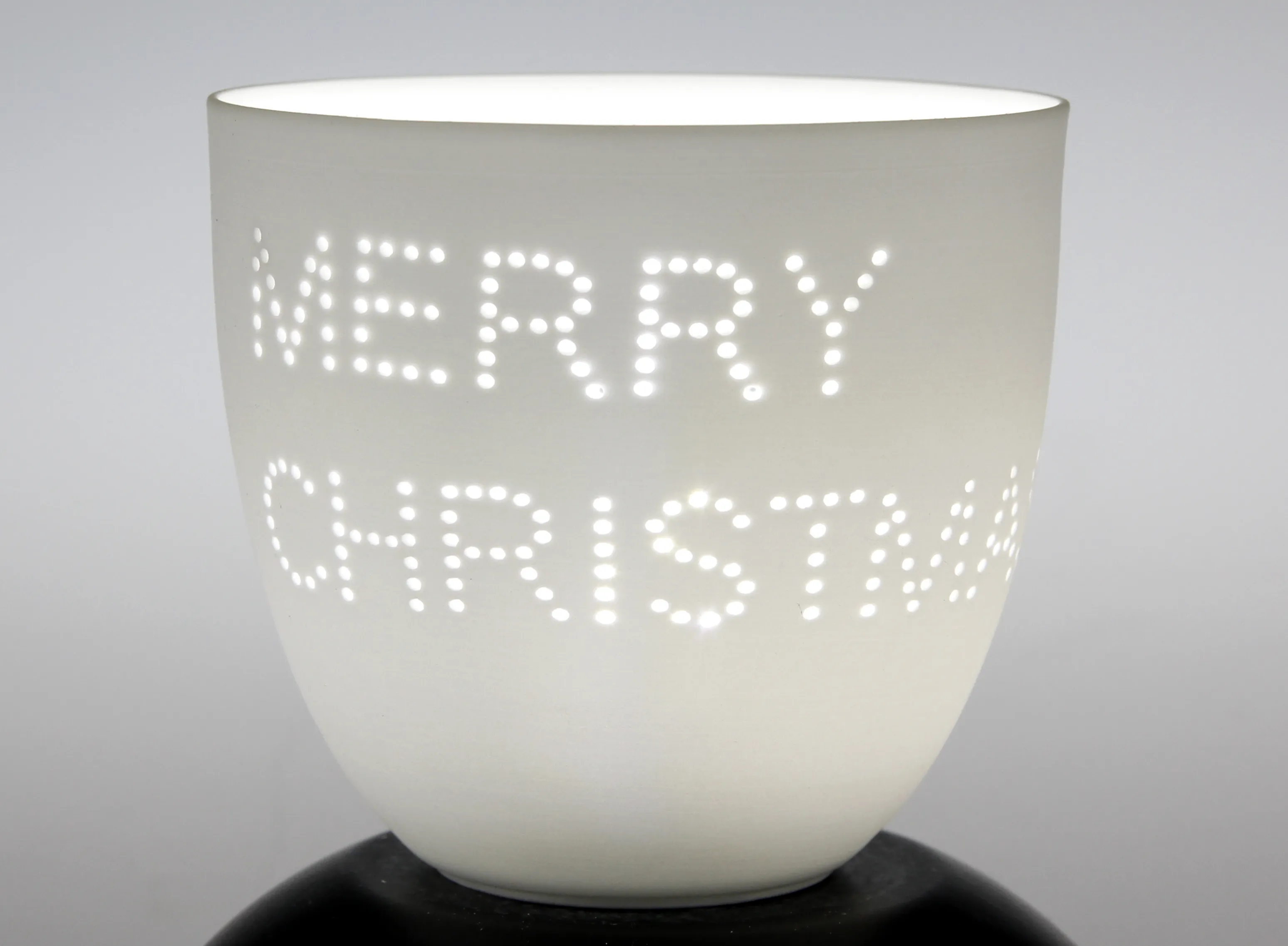 Porzellan-Kerzenbecher "Merry Christmas", weiß - ideal für Teelichter